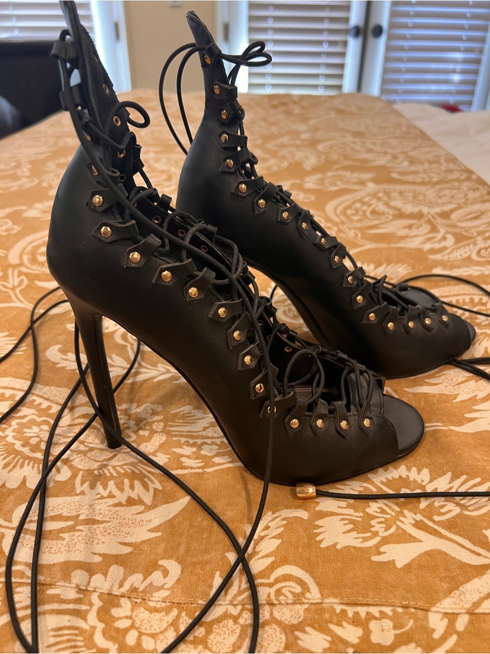Black Lace-Up Peep Toe High Heels with Eyelet Detail - Picture 2 of 3
